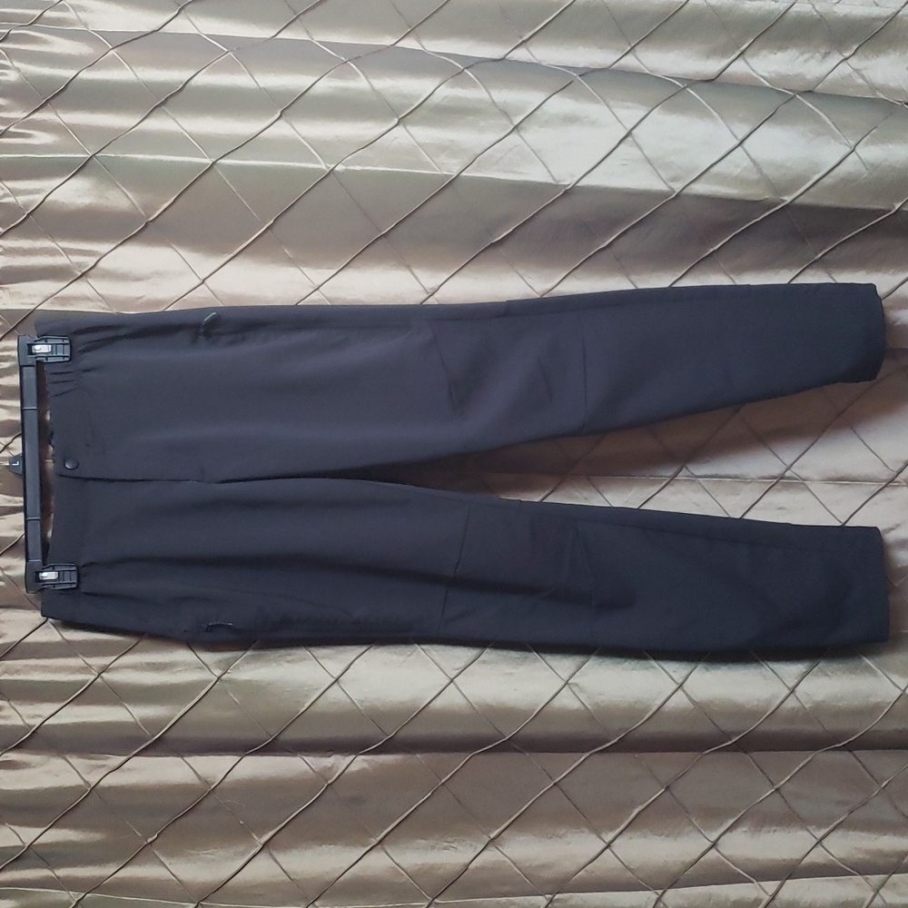 EUC- REI Adventure Pants w/Side Zip Vent